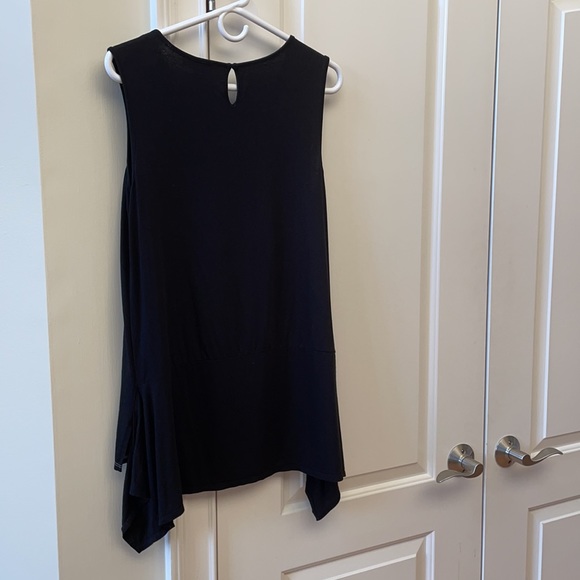 Flowy Tank-Top (TRIBAL) - Picture 3 of 3